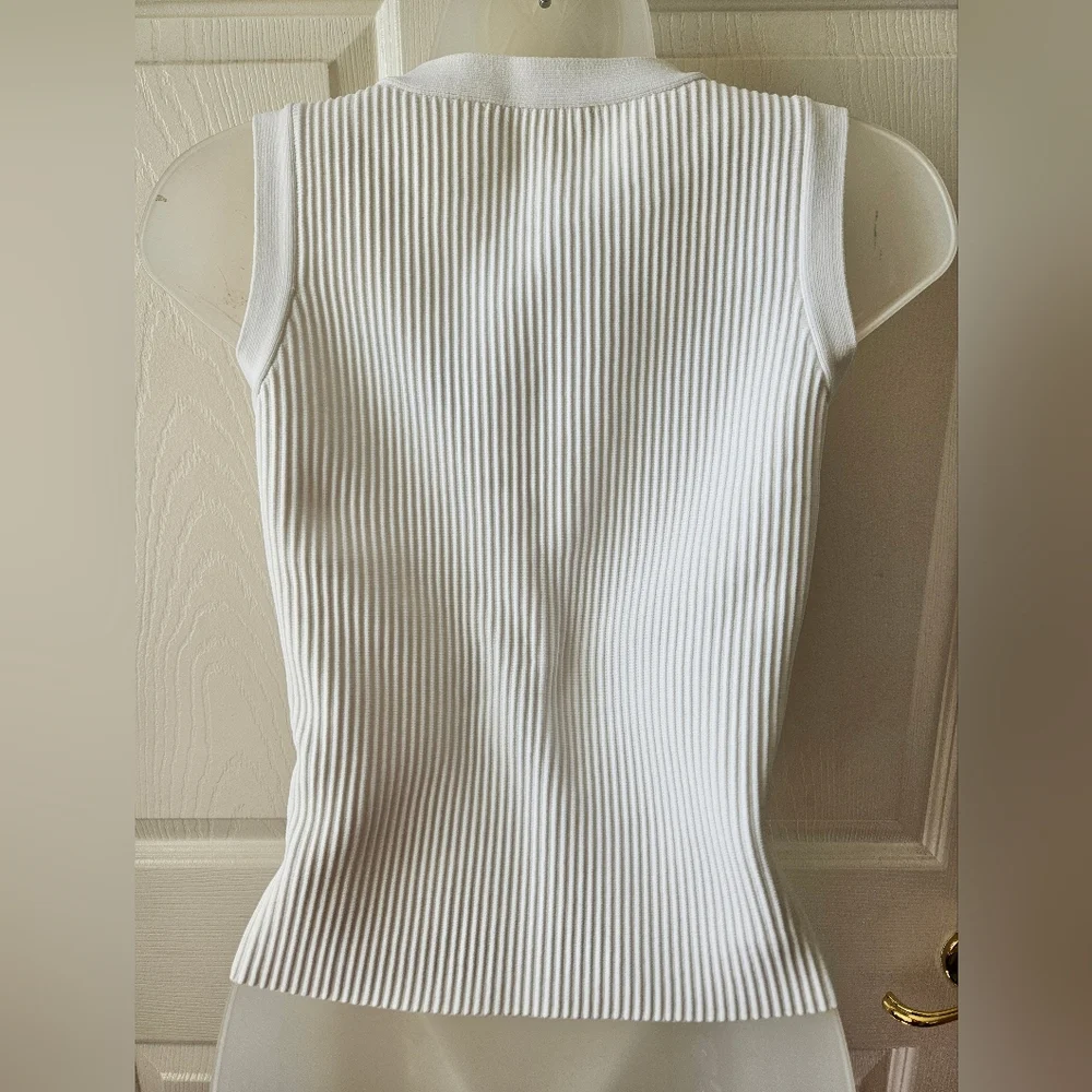 Bundle (3) Ribbed Sleeveless Tops - Picture 8 of 9